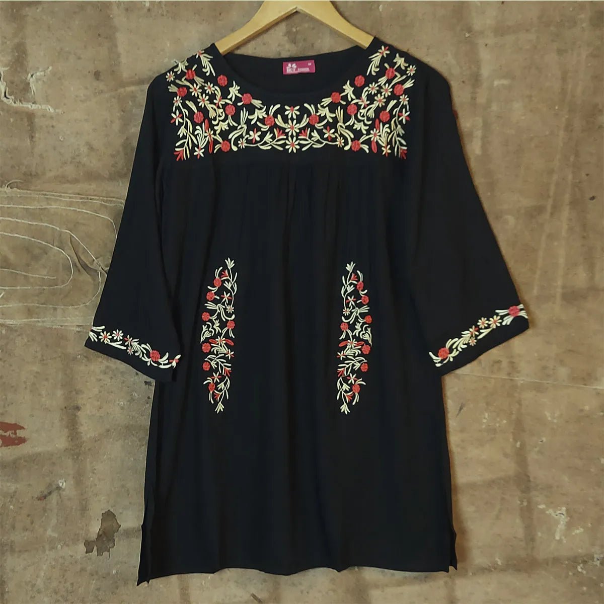 Bata Preta Campo Florado Bordado - Indra Moda Indiana