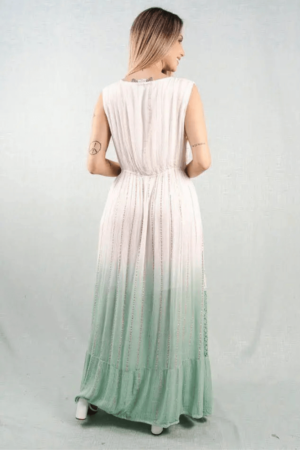 Vestido Longo Luz do Mediterrâneo Bordado Coleção Luxo 9278