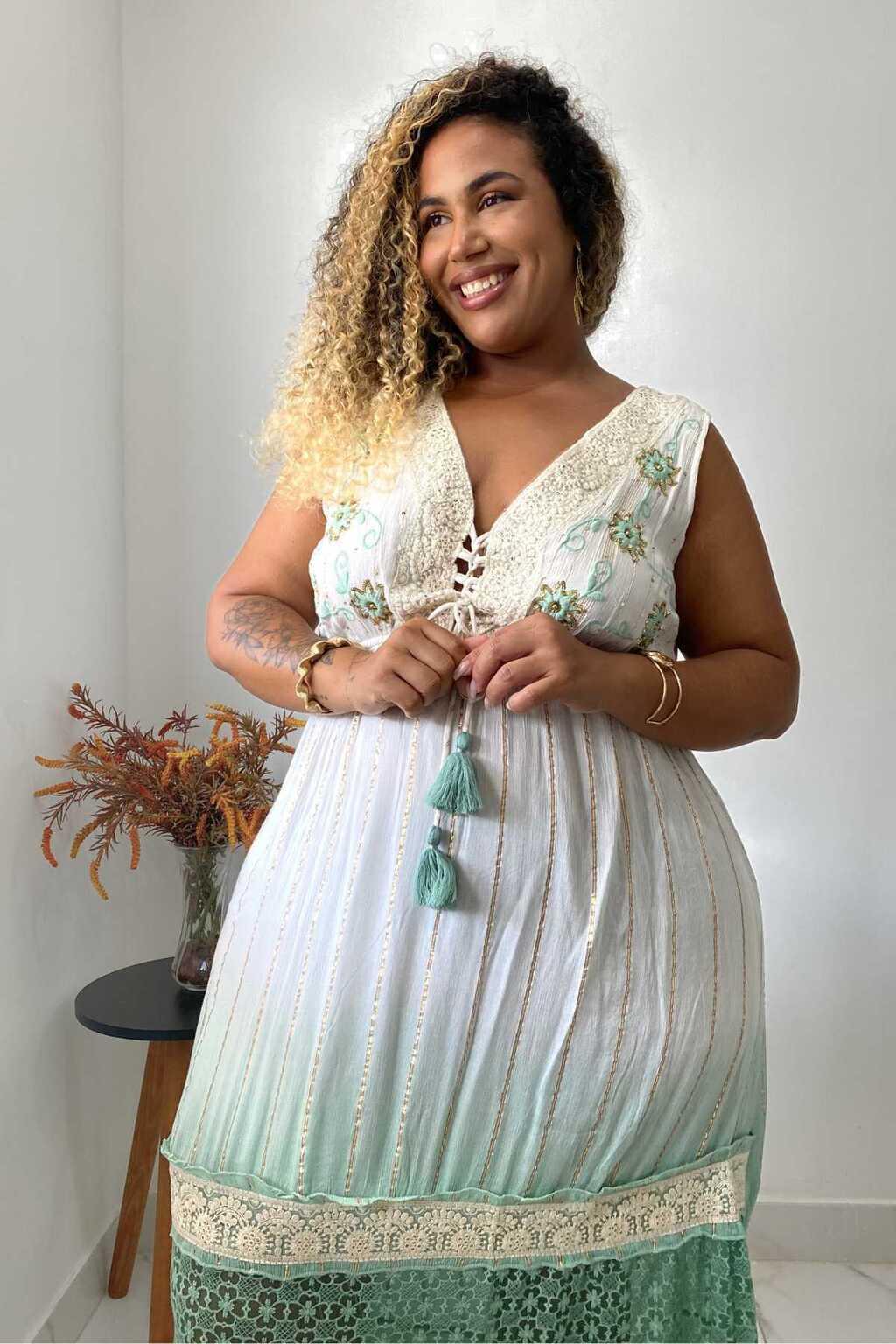 Vestido Longo Luz do Mediterrâneo Bordado Coleção Luxo 9278