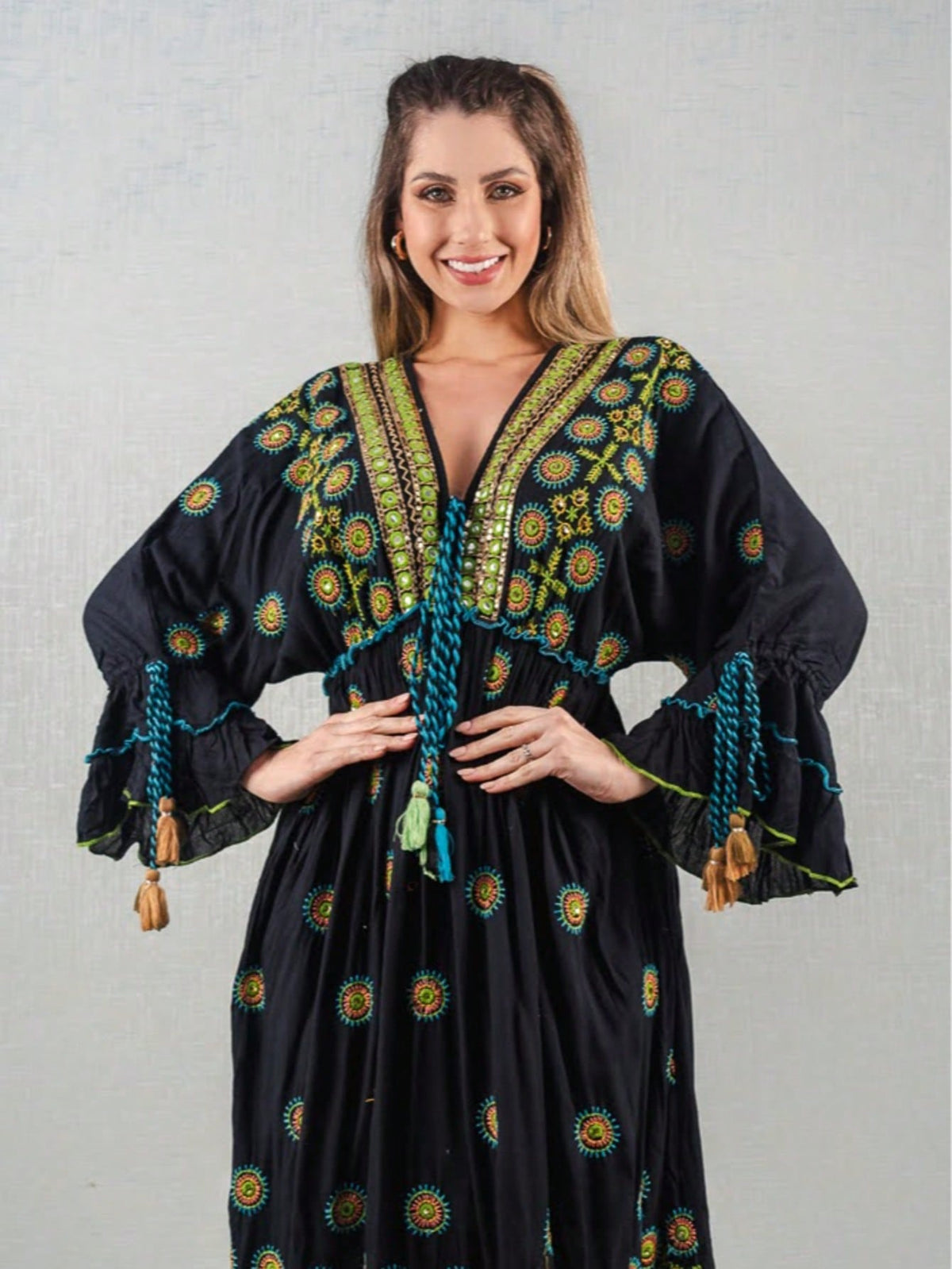 Vestido Bordado Imperial - Indra Moda Indiana